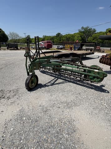 Main image John Deere 672